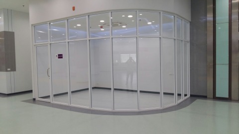 รับติดตั้งประตูบานสวิง  รับติดตั้งประตูบานสวิง